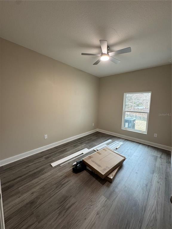 Building Photo - 3815 Valley Tree Dr