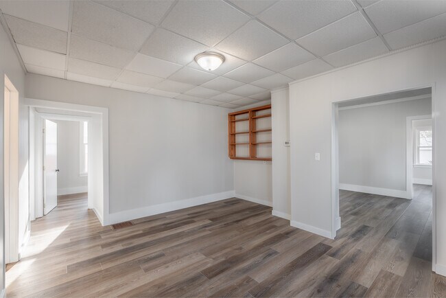 Comedor - 201 14th St