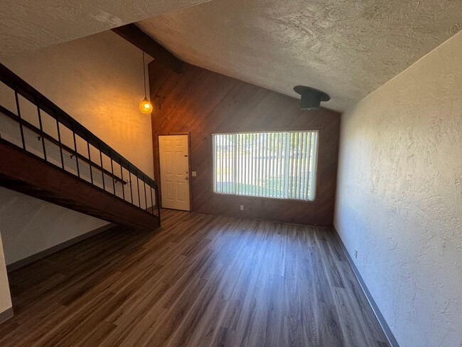 Foto del edificio - 2 Bedroom Duplex in Southwest Eugene