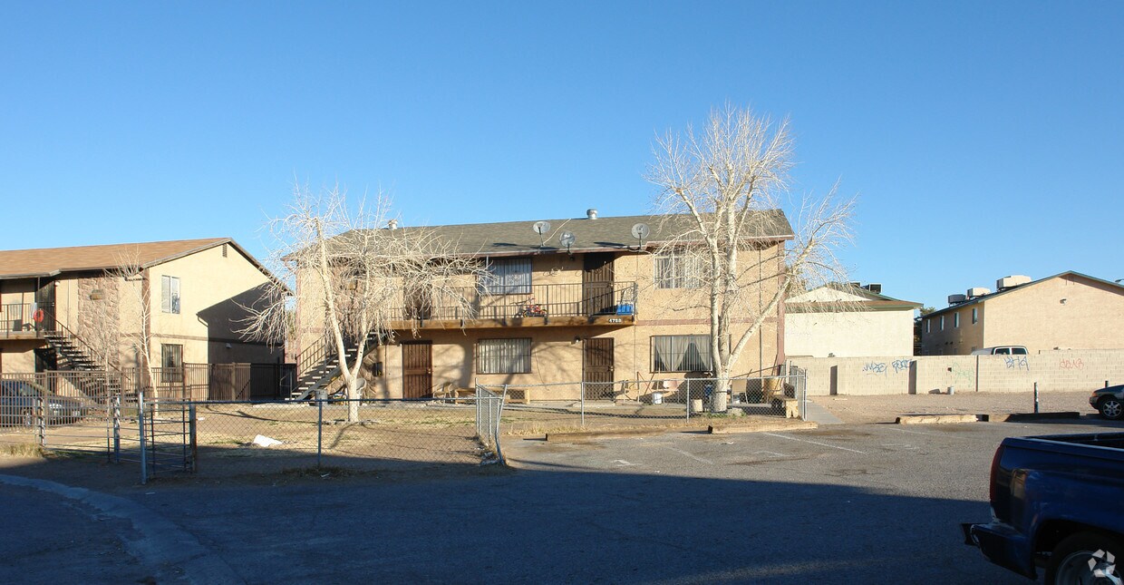 Primary Photo - 4788 Lucite Ln