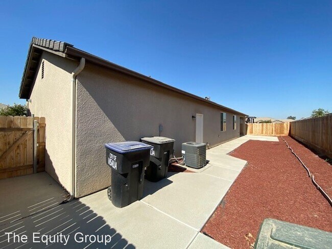 Foto del edificio - 3 br, 2 bath House - 3240 North Kent Street