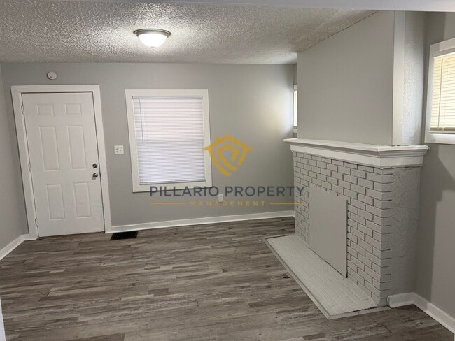 Building Photo - Beautiful 2 Bedroom and 1 Bathroom Near Mapleton-Fall Creek Area Available NOW!