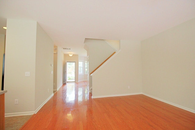 Building Photo - Gorgeous 3 bedroom, 2.5 bath house close to Brier Creek