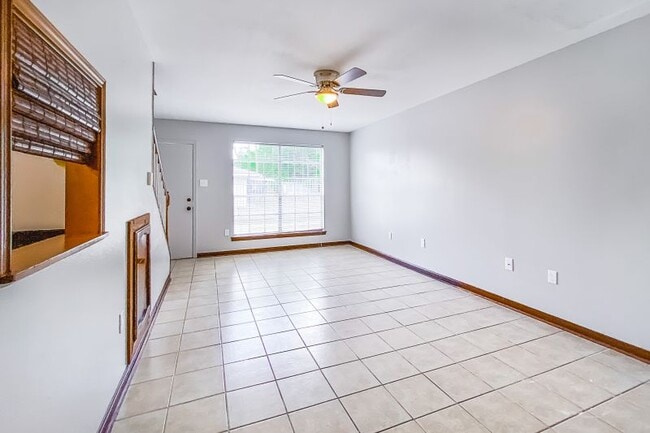 Building Photo - 191 Bellewood Dr