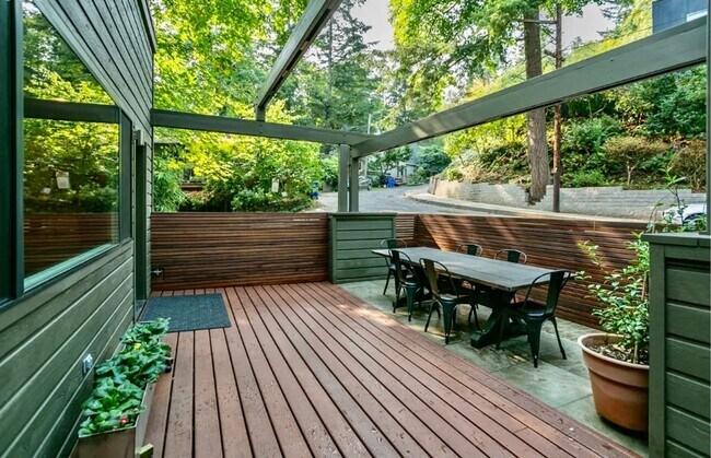 Foto del edificio - 3108 SW Bennington Dr