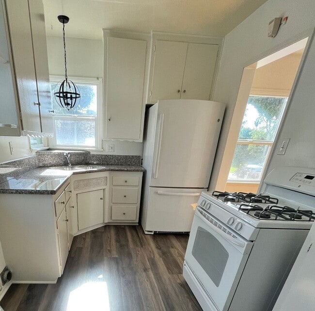 Building Photo - Sand Section Home for rent