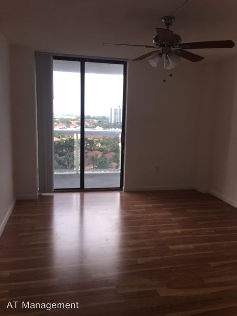 Foto del edificio - 20505 E Country Club Dr