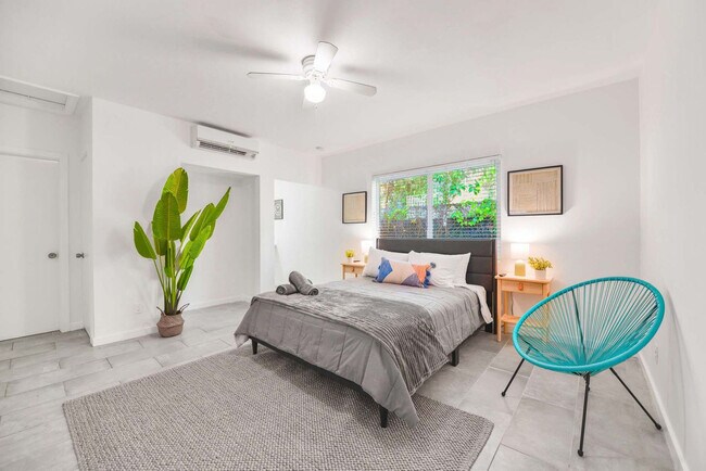 Foto del edificio - 515 NE 82nd St