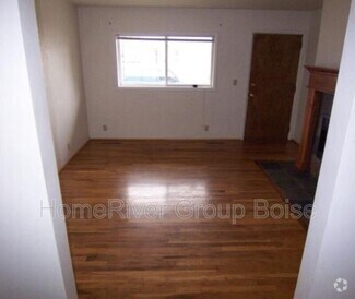 Building Photo - 212 E Morrison St
