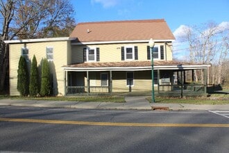 Building Photo - 526 Mountain Ave
