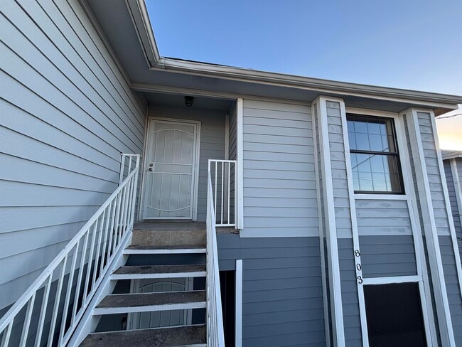 Foto del edificio - 803 E Fremont St