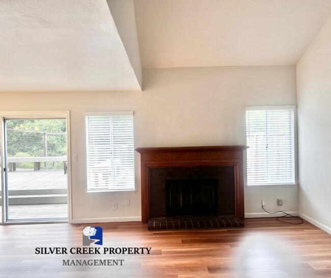 Foto del edificio - 21072 Greenwood Cir