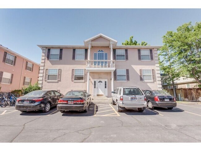 Building Photo - 263 N 300 W