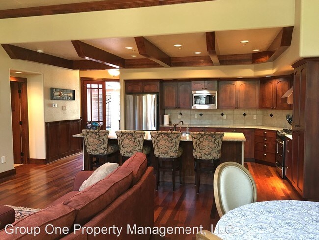 Foto del edificio - 5806 N Duxbury Pier Ln