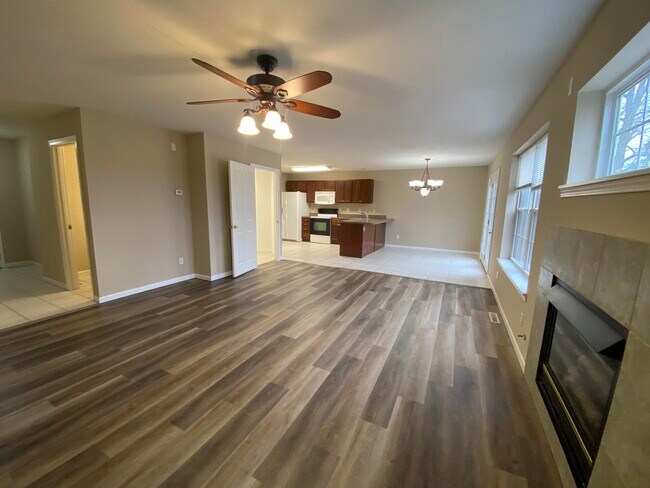 Foto del edificio - 5389 E Trikalla Dr