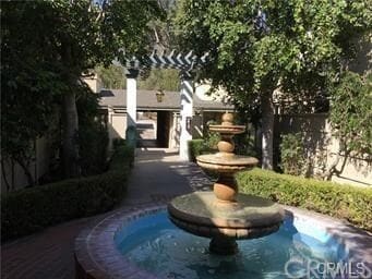 Building Photo - 522 W Sierra Madre Blvd