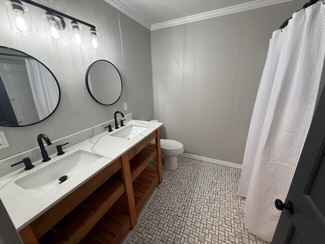 Foto del edificio - 1748 LA-610