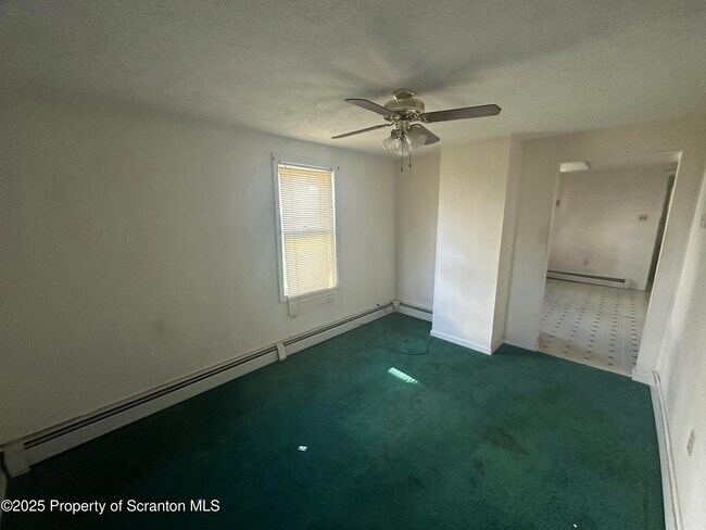 Foto del edificio - 74 W Chestnut St