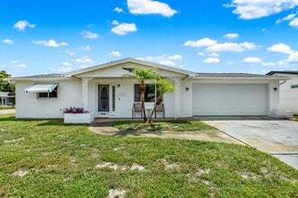 Building Photo - 1446 Normandy Blvd