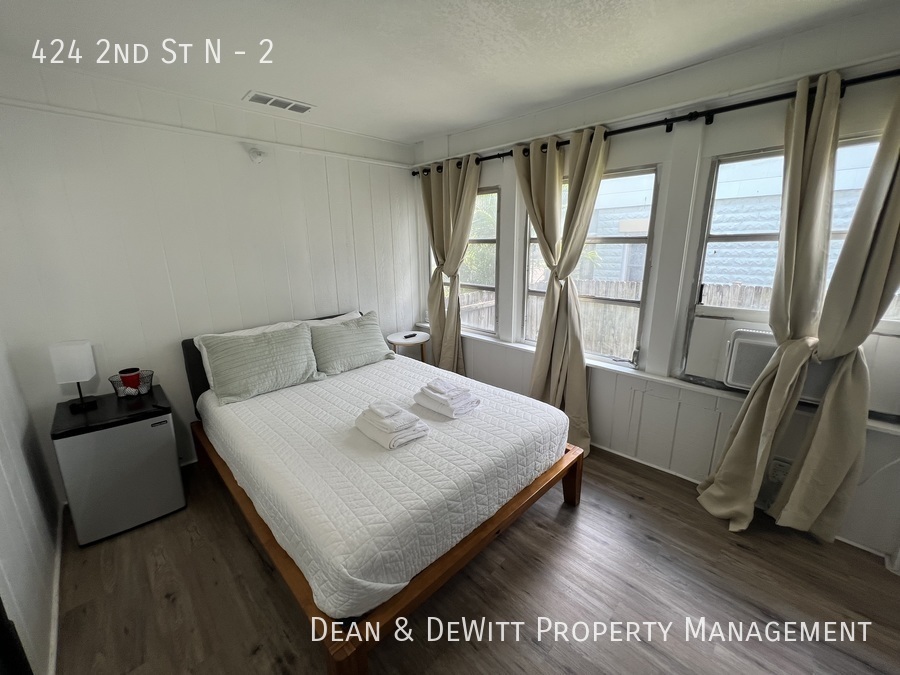 Foto principal - Furnished Room in Downtown St Pete - For Rent