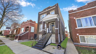 Building Photo - 5507 W 22nd Pl