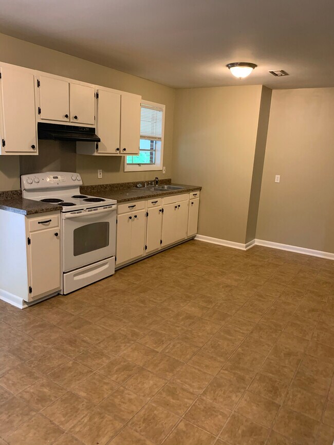 Building Photo - 5002 Paden Dr NW