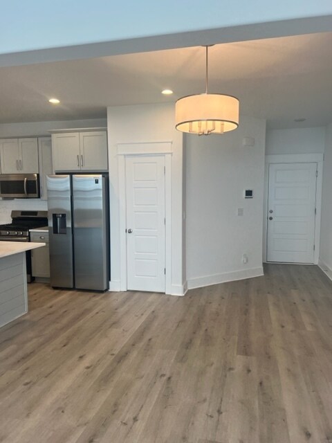 Foto del edificio - Stunning 3BR/3.5BA with 2+ car attached ga...