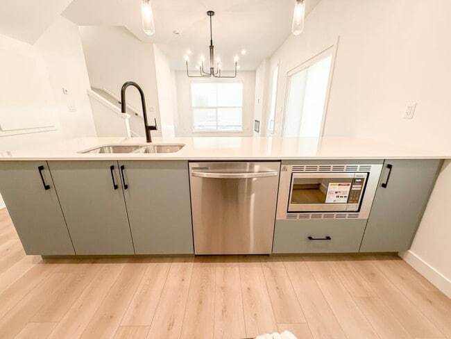 Photo du bâtiment - 2.0 bedroom in Edmonton Alberta T5L 4H2