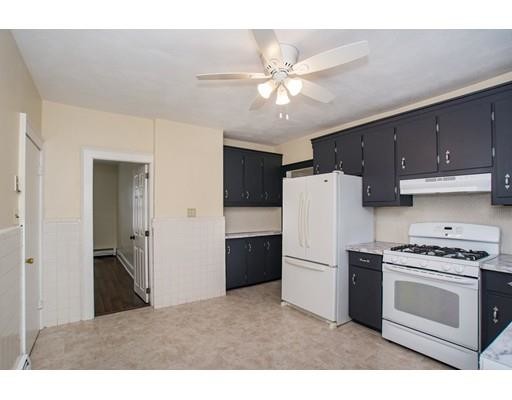 Building Photo - 35 Parmenter Rd