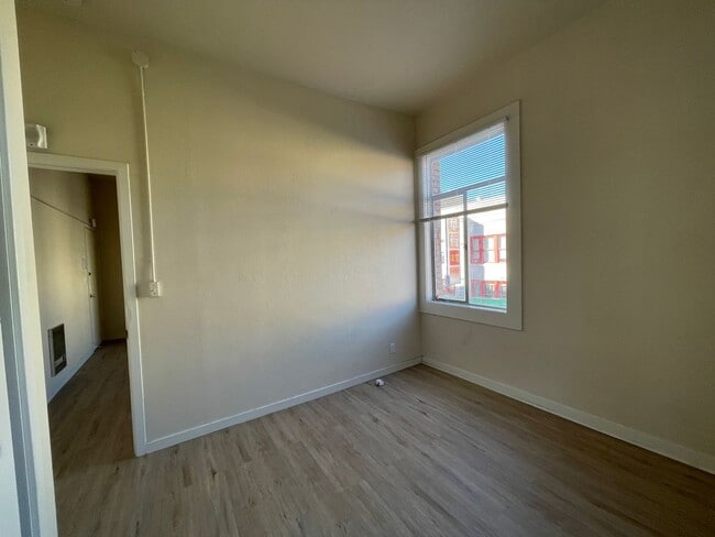 Building Photo - 757 Jackson St