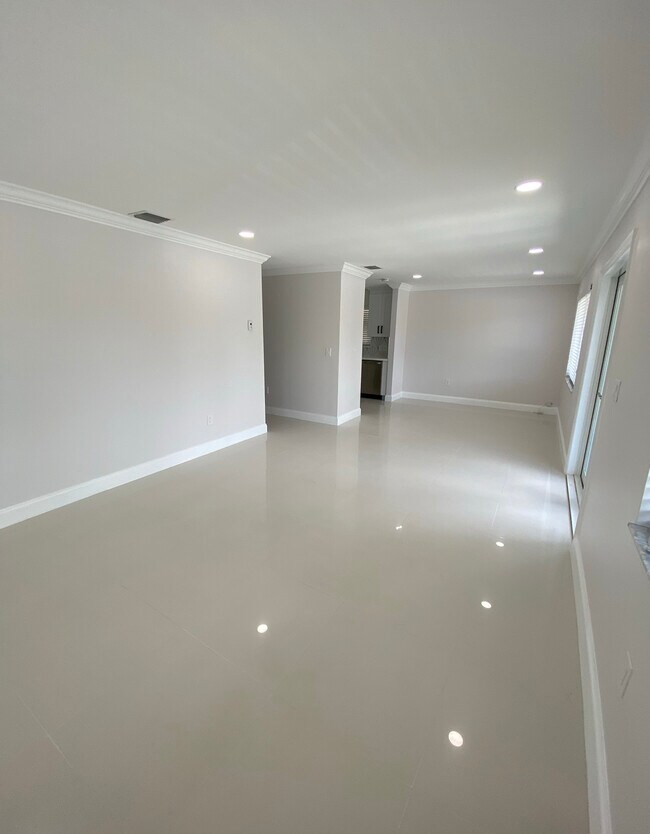 Foto del edificio - 3040 SW 16th Ter