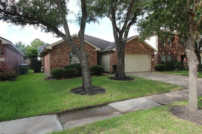 Foto del edificio - 16531 Sperry Gardens Dr