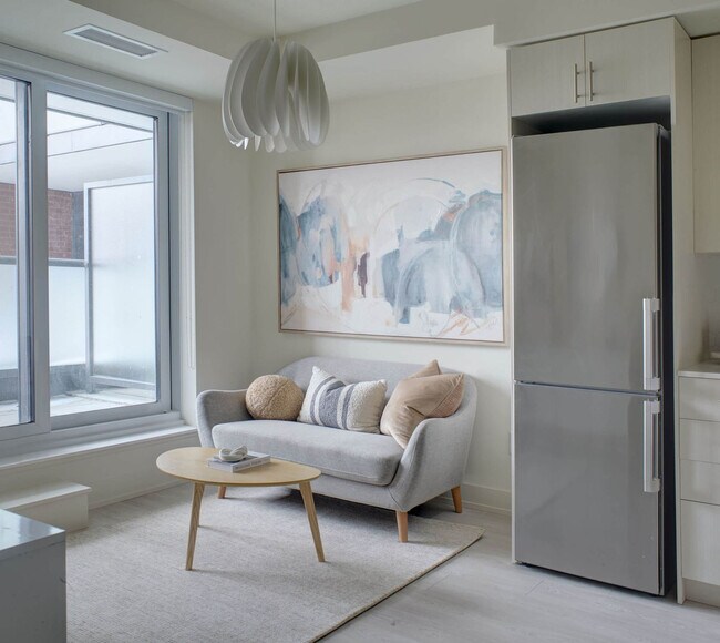 Photo du bâtiment - 2545 Simcoe St N