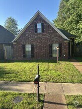 Building Photo - 7412 Brentlawn Dr