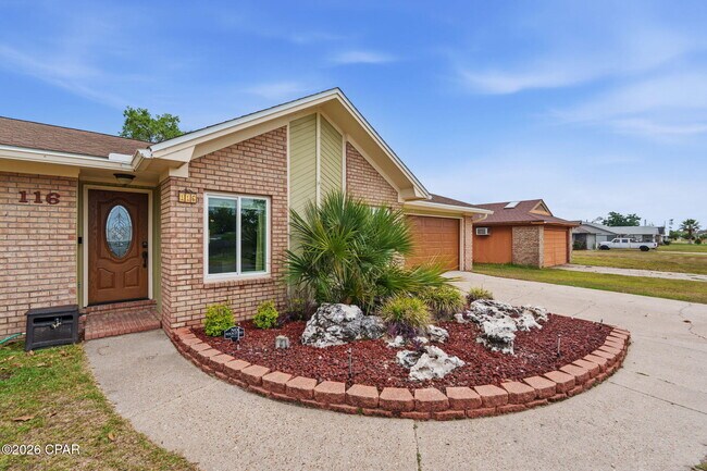 Building Photo - 116 Derby Woods Dr