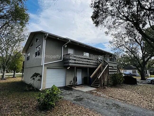 Foto del edificio - 805 St Petersburg Dr W