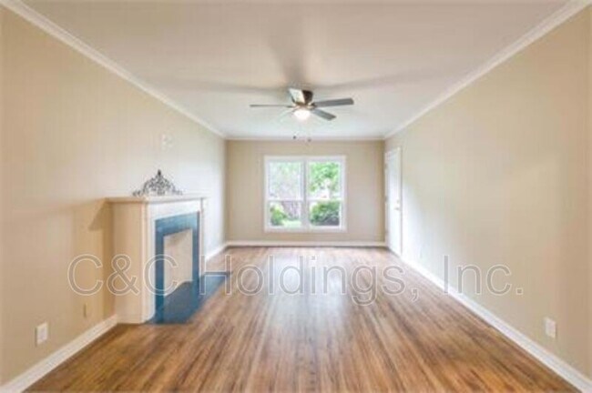 Foto del edificio - 1446 S Erie Ave