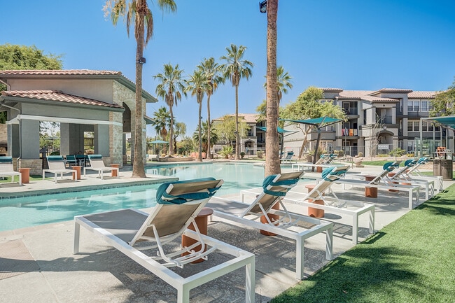 Building Photo - Gateway at Tempe - Lease by the bed