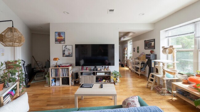 Foto del edificio - 2046 W Touhy Ave