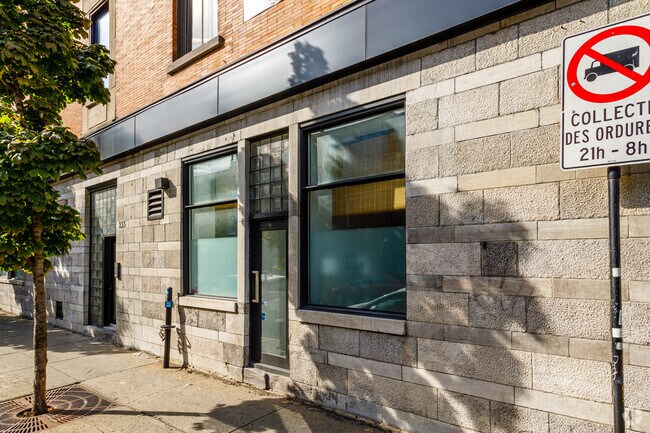 Building Photo - 351-357 Rue Roy E