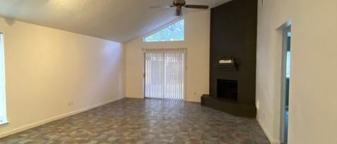 Building Photo - 10522 Walnut Glen Dr