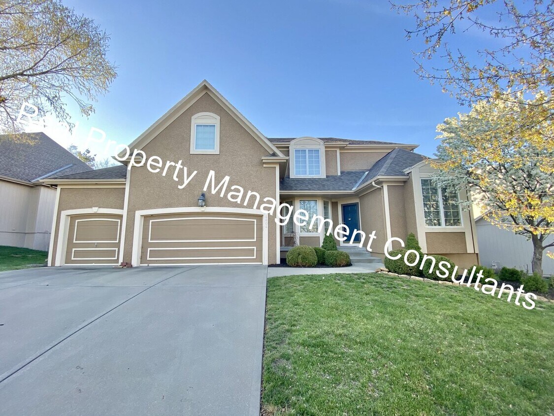 Primary Photo - 4 Bedroom In Blue Valley School District