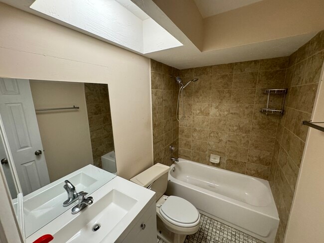 Foto del edificio - 27671 Arroyal Rd