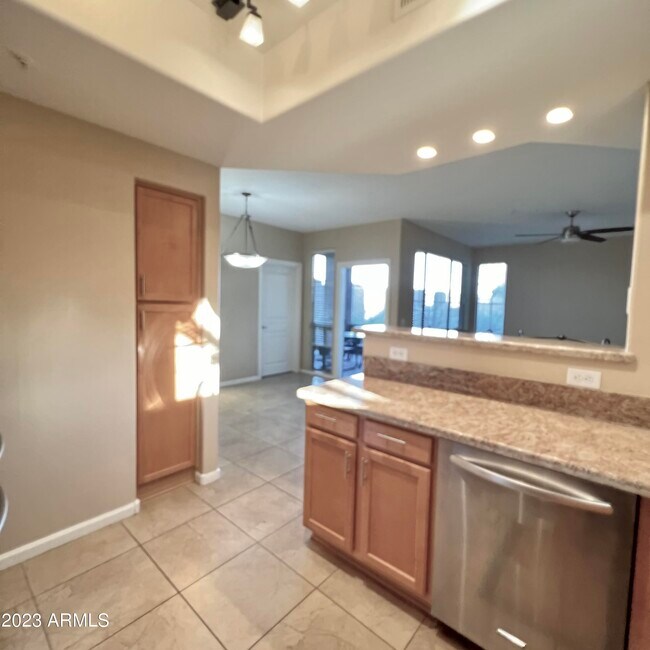 Building Photo - 11680 E Sahuaro Dr