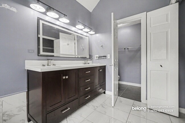 Building Photo - 988 Bridgegate Dr NE