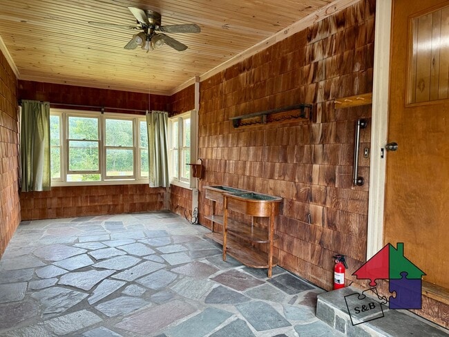 Foto del edificio - Stunning 2 Bedroom Home in Northfield!