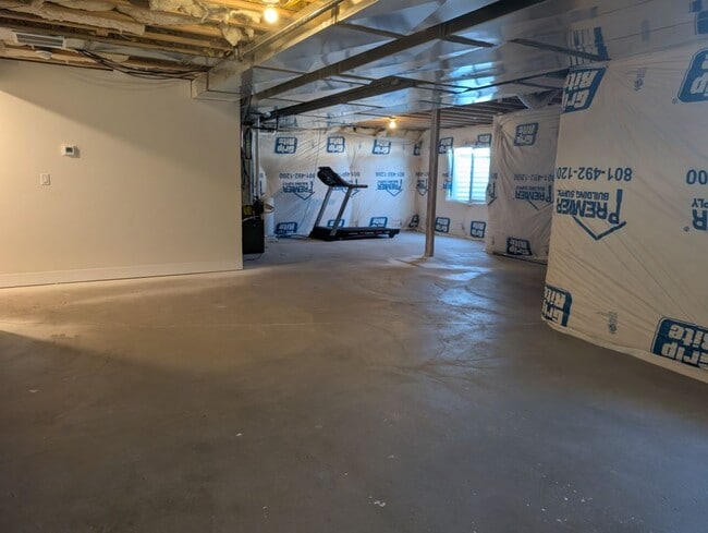 Building Photo - 176 S Jodi Ln