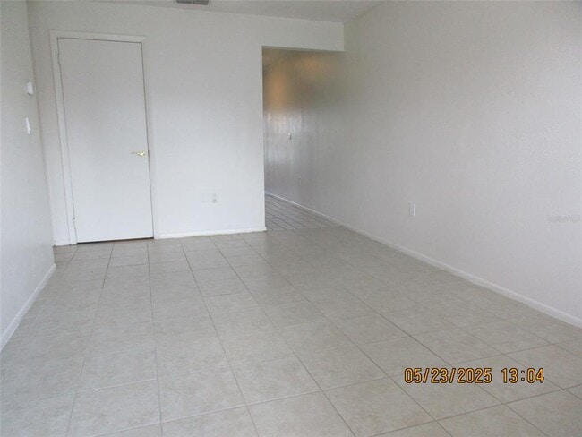 Building Photo - 45 Lake Villa Way