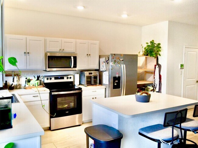 Foto del edificio - 1150 SW 6th Ave