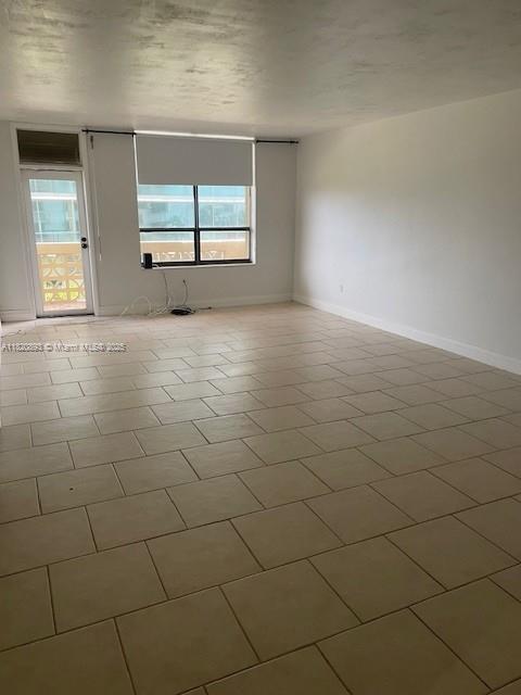 Building Photo - 10185 Collins Ave